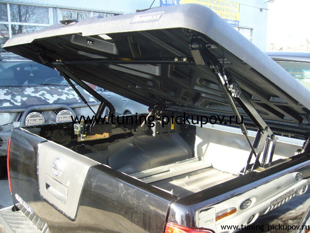 Пластиковая подъемная крышка Nissan Navara Frointer D40 (черный) 103371